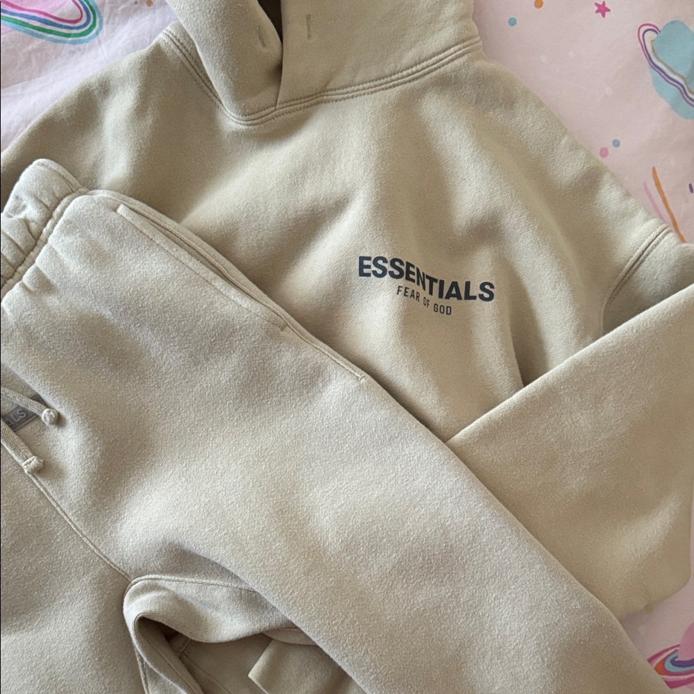 Essentials Fear of God Hoodie and Sweatpants Set size 8